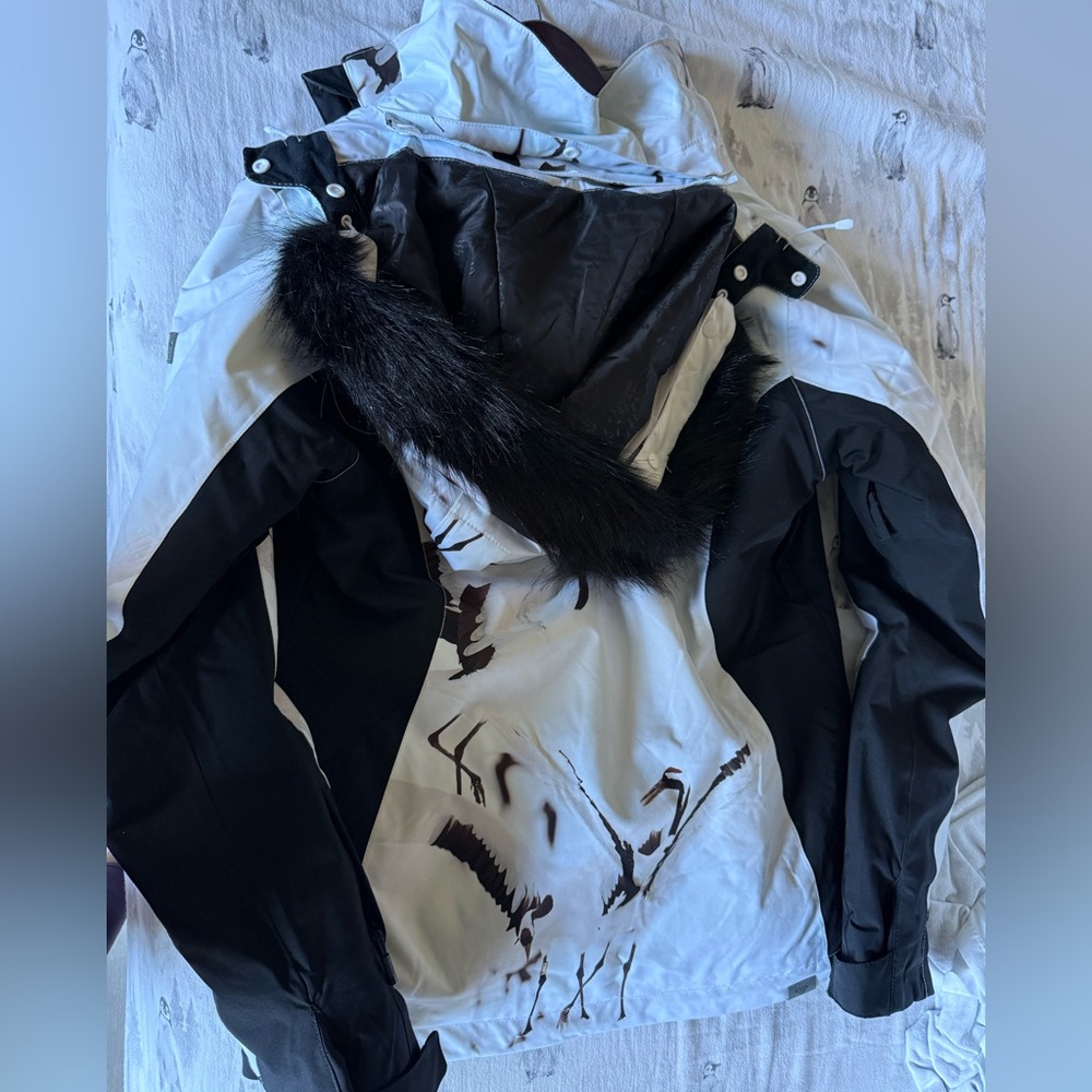 Roxy Black & White Ski Jacket with Faux Fur Trim